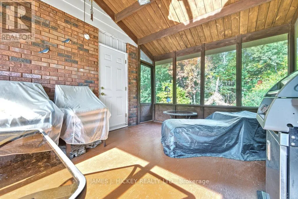 116 FRONTENAC CRESCENT