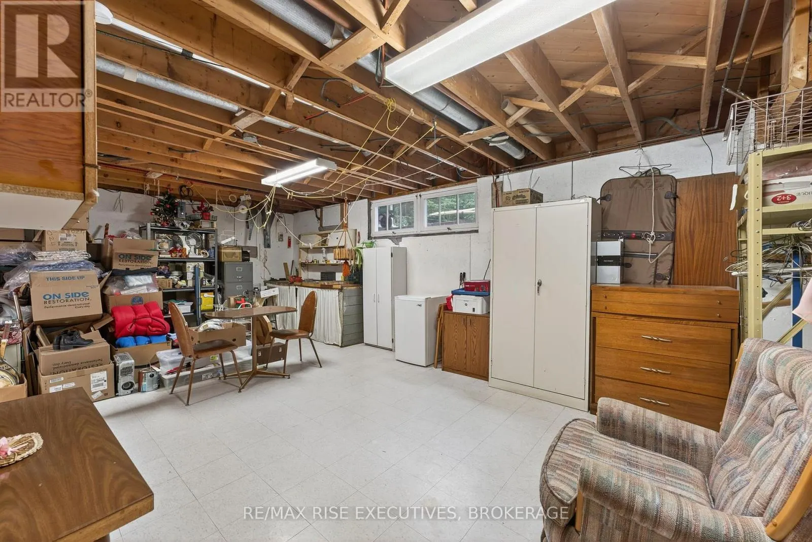748 MONA DRIVE