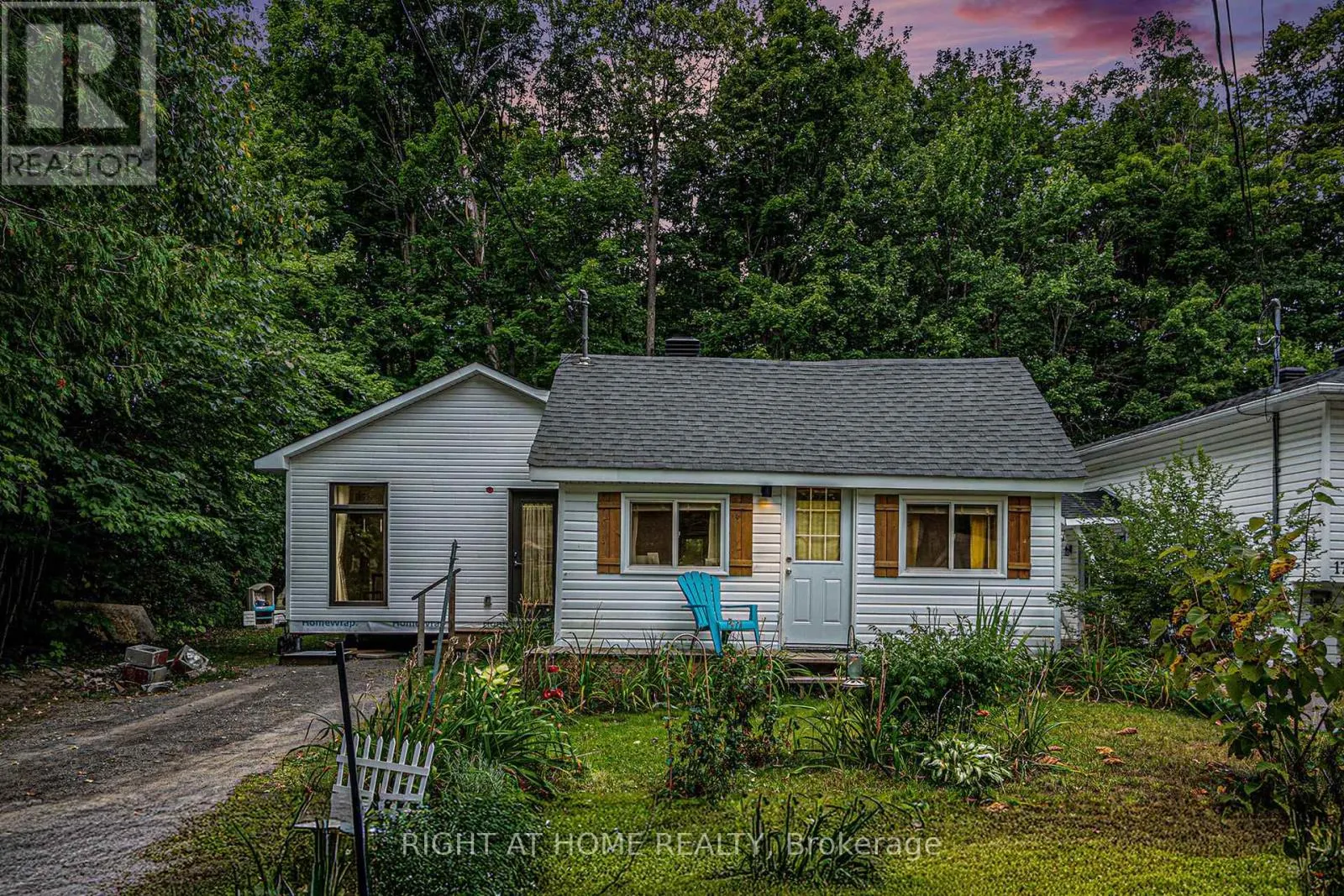 15 WILLIS JAMES LANE