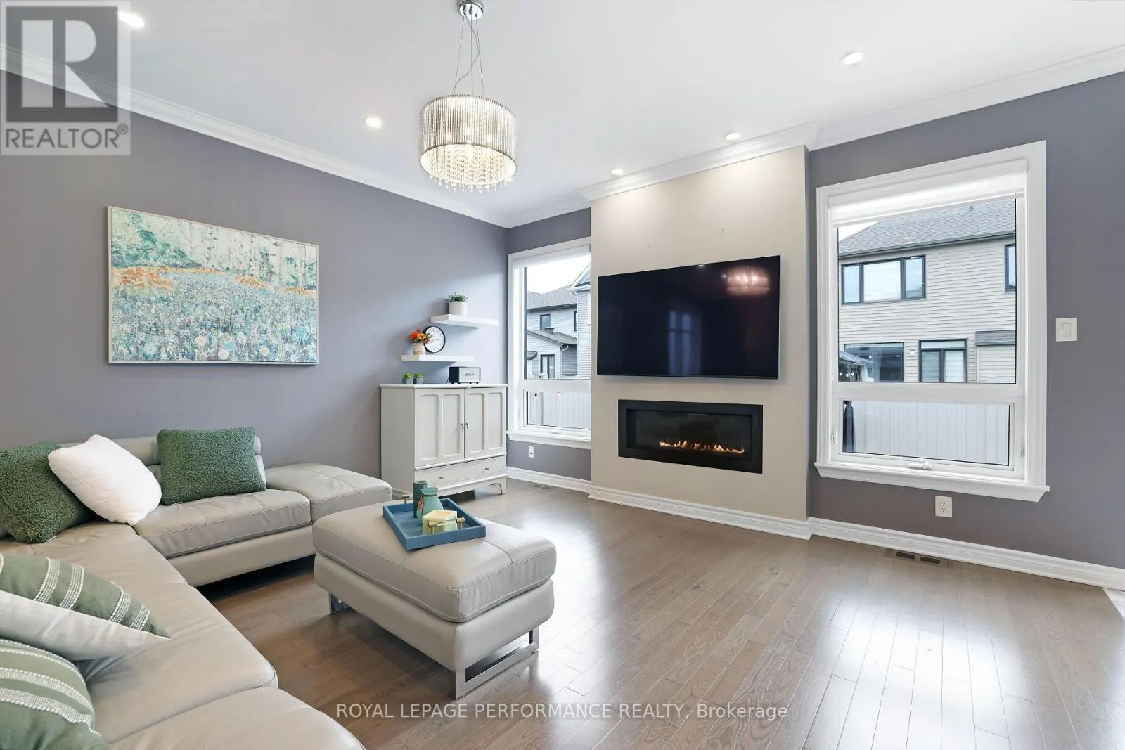 266 SHINLEAF CRESCENT
