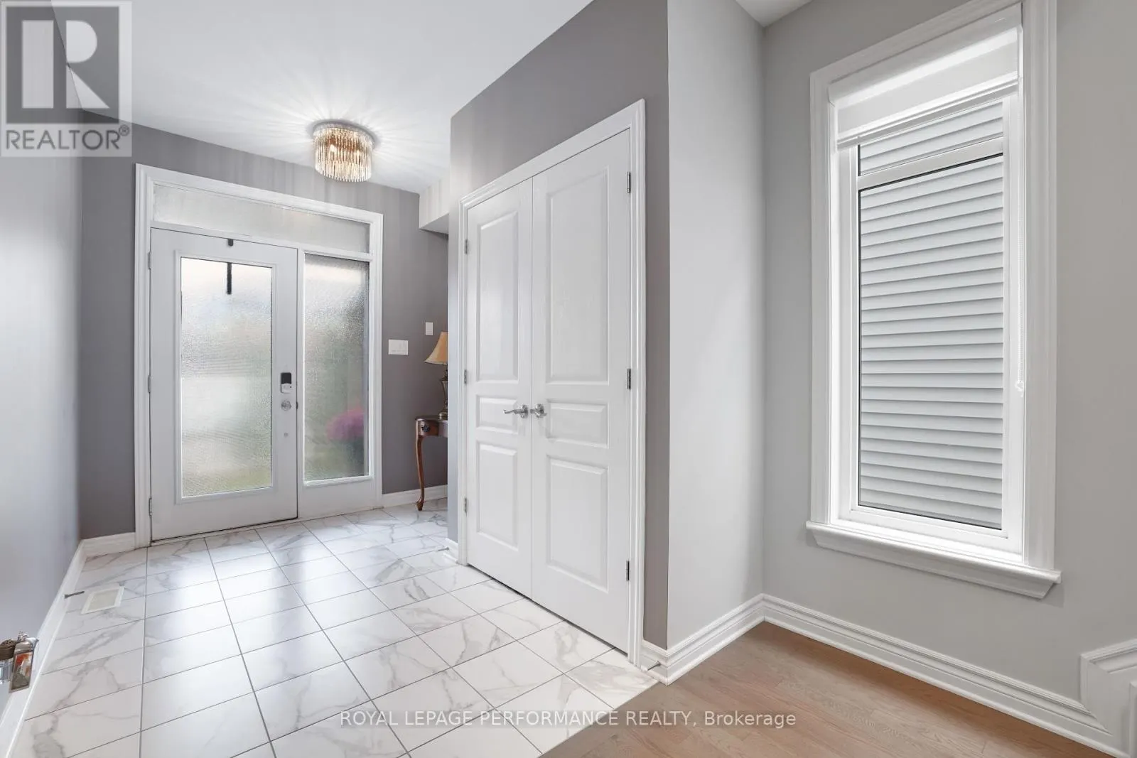 266 SHINLEAF CRESCENT