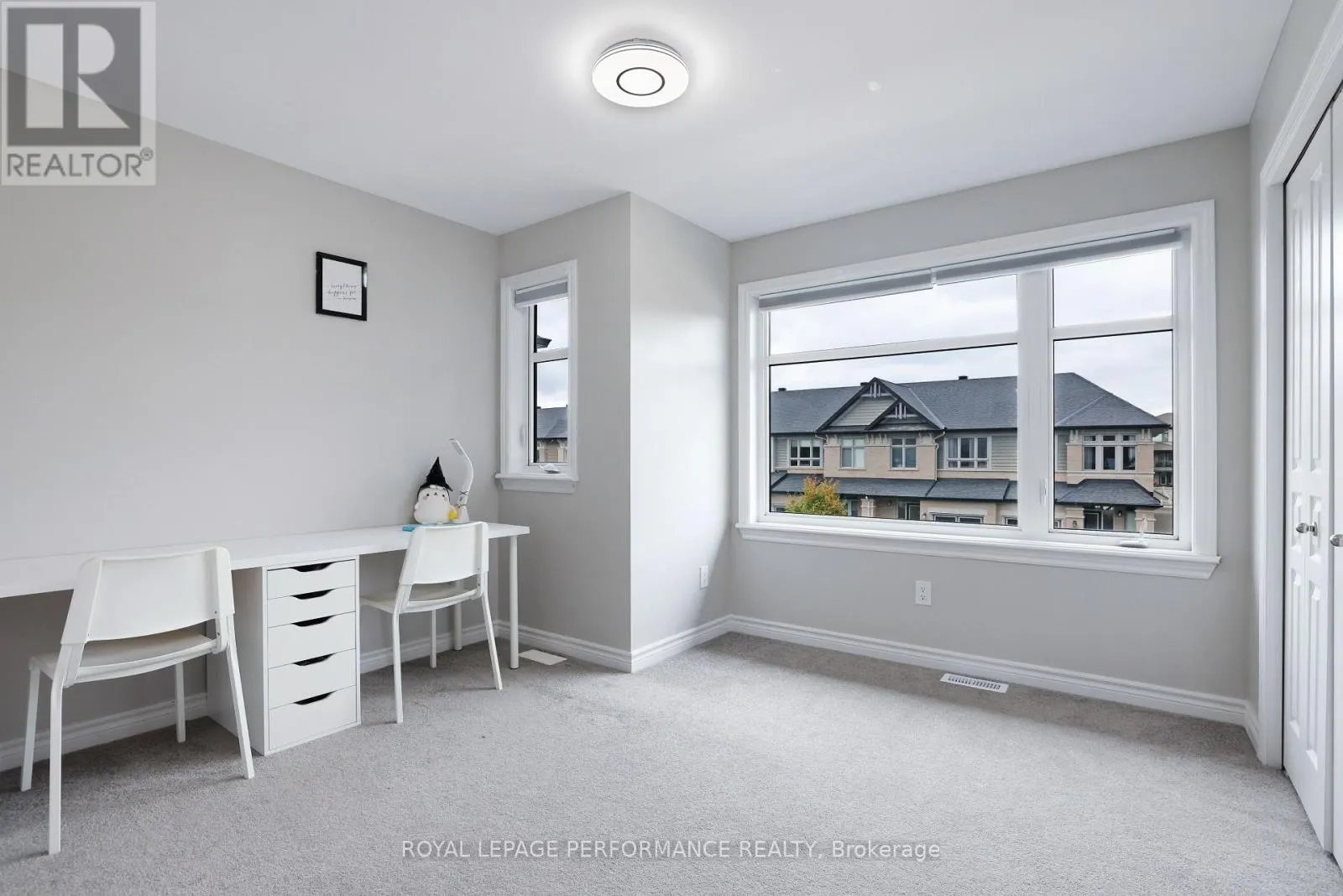 266 SHINLEAF CRESCENT