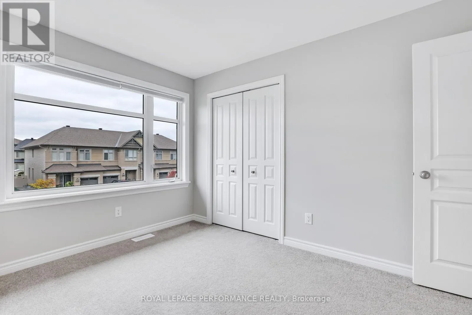266 SHINLEAF CRESCENT