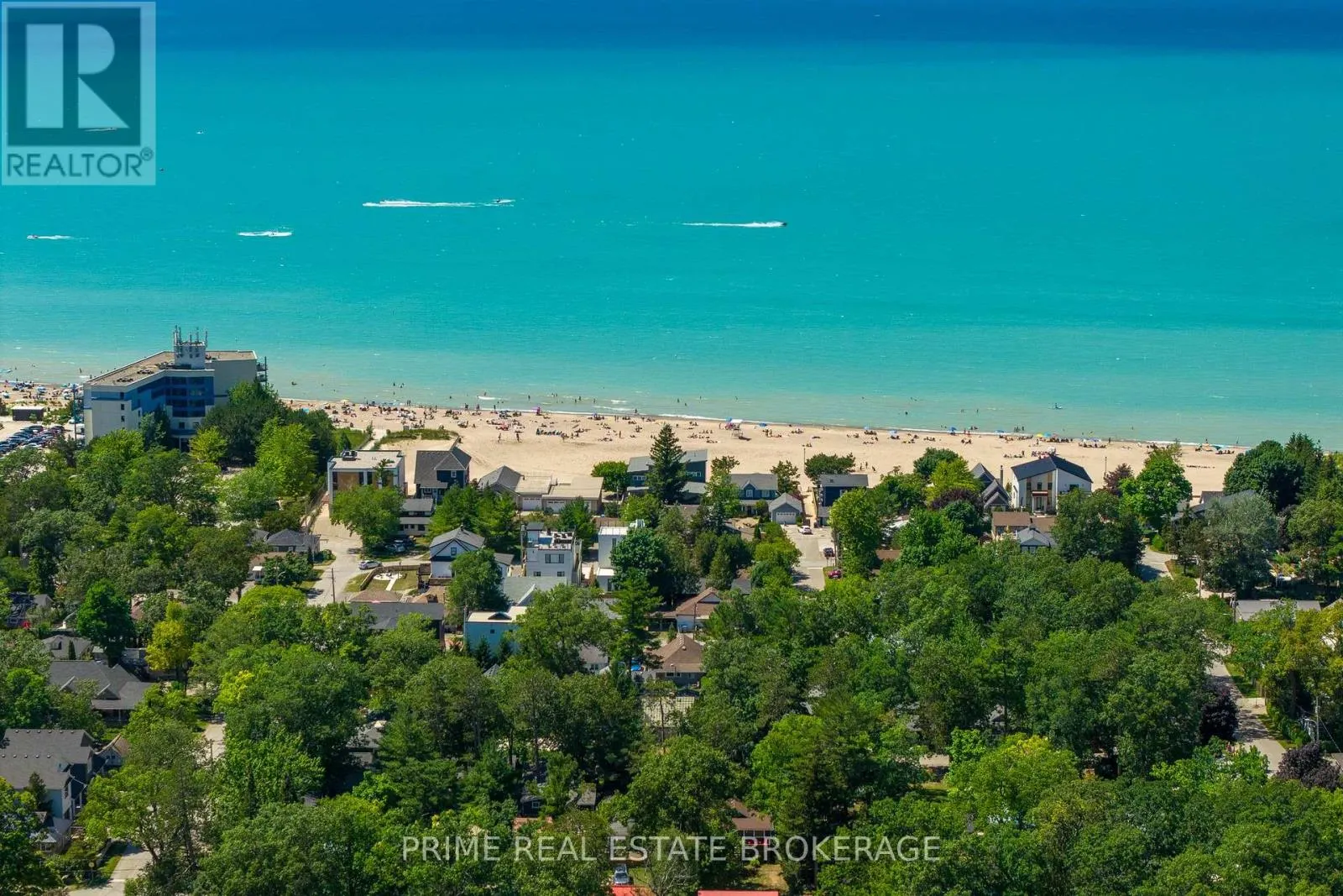 28 WOODWARD AVENUE