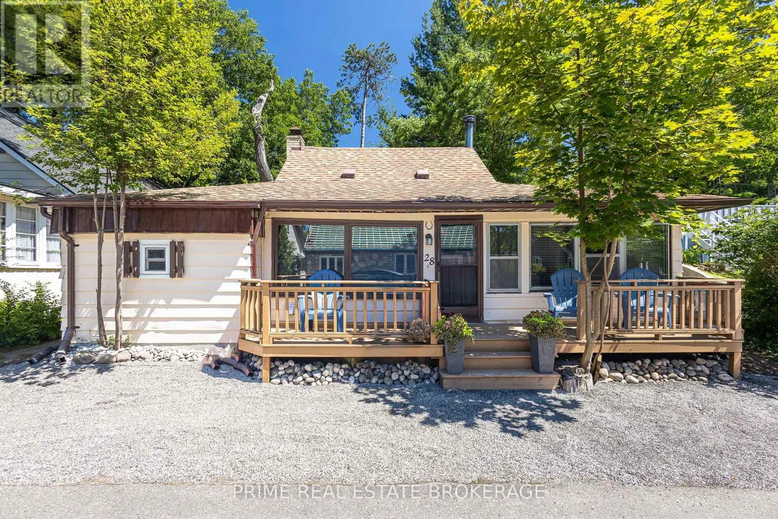 28 WOODWARD AVENUE