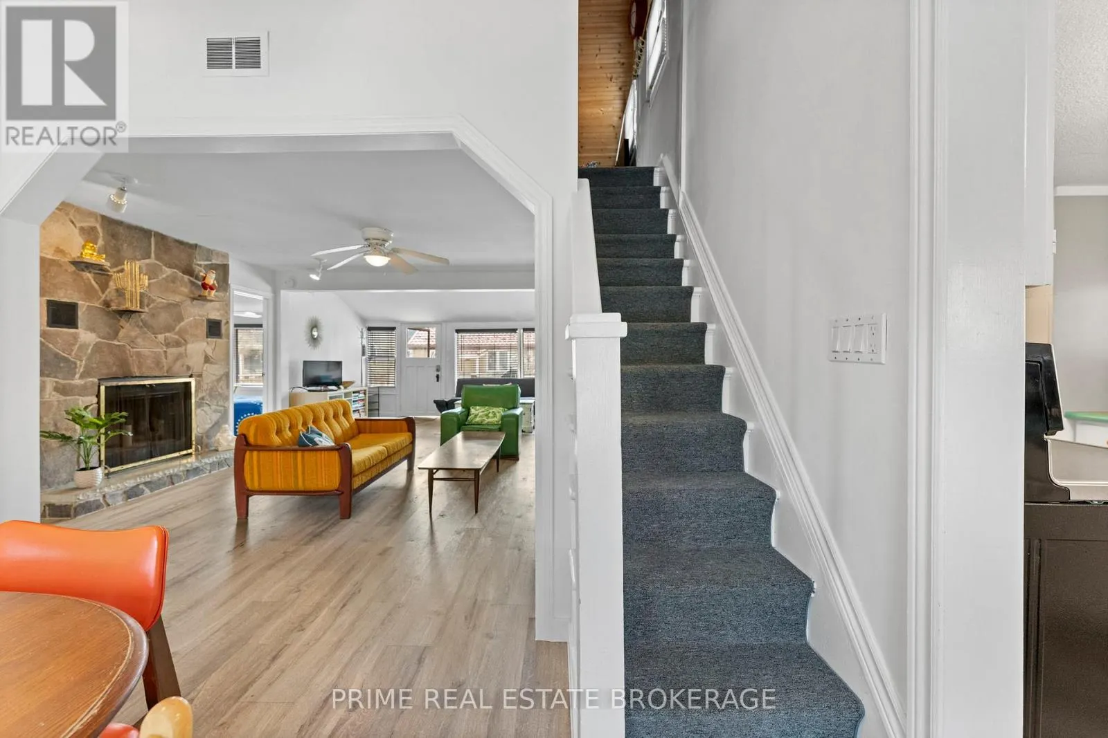 28 WOODWARD AVENUE
