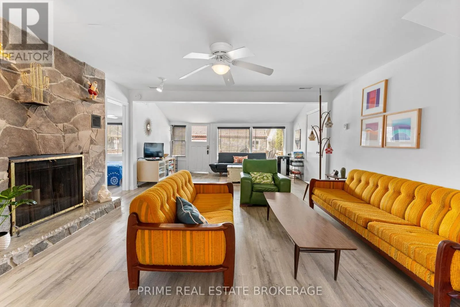 28 WOODWARD AVENUE