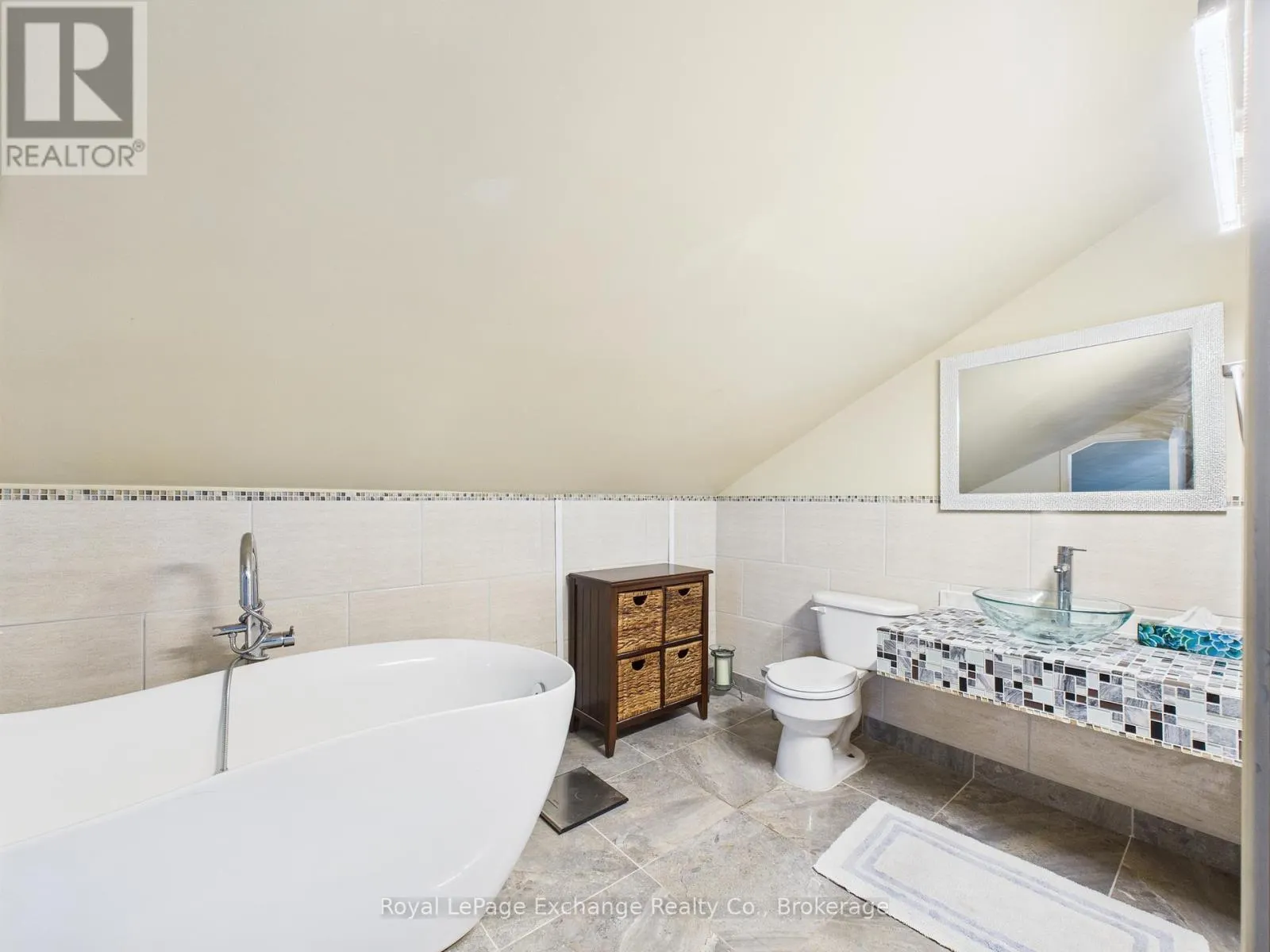 152 BAYFIELD ROAD