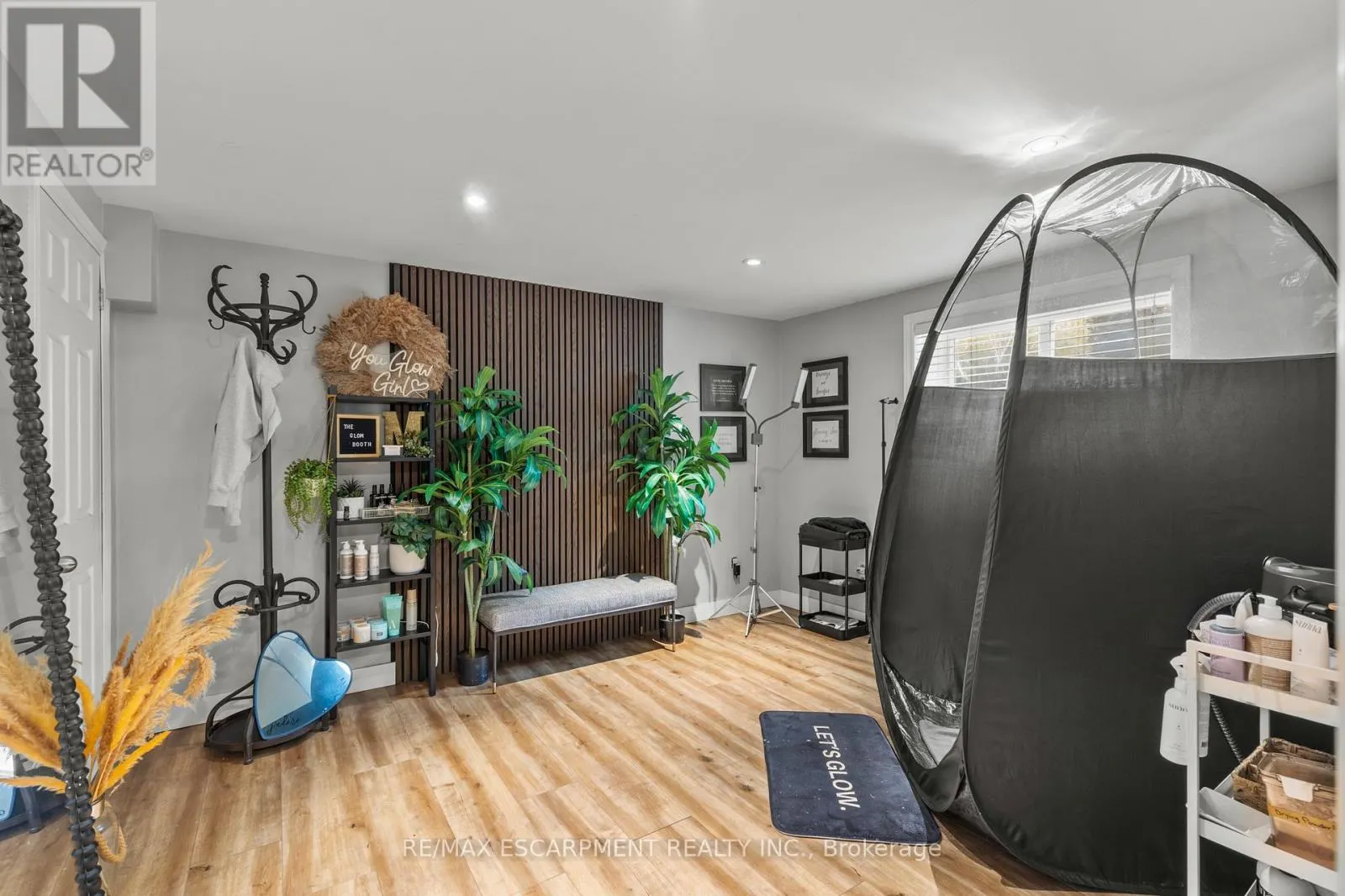 77 DEBORA DRIVE