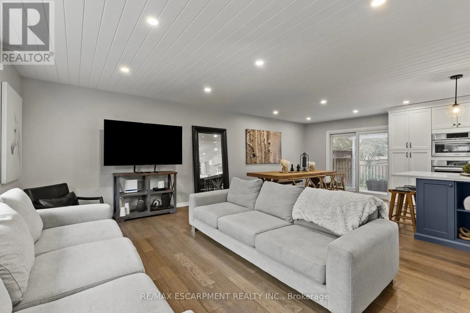 77 DEBORA DRIVE