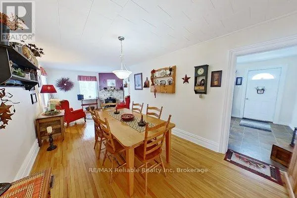 43 JARVIS STREET N