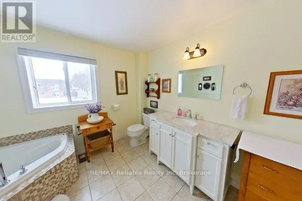 43 JARVIS STREET N