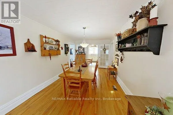 43 JARVIS STREET N