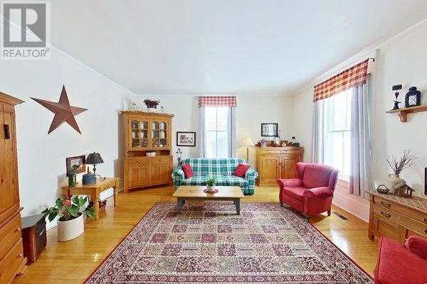 43 JARVIS STREET N