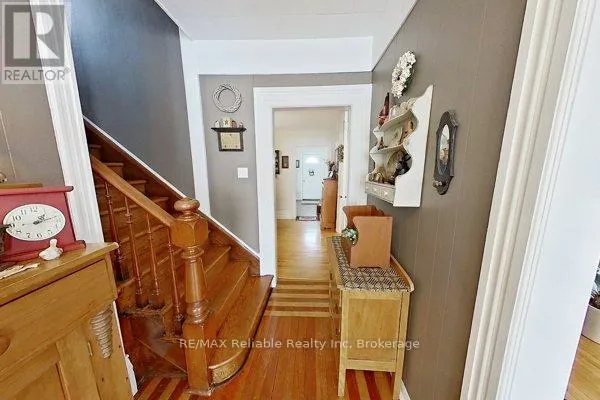 43 JARVIS STREET N