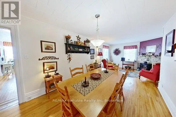 43 JARVIS STREET N