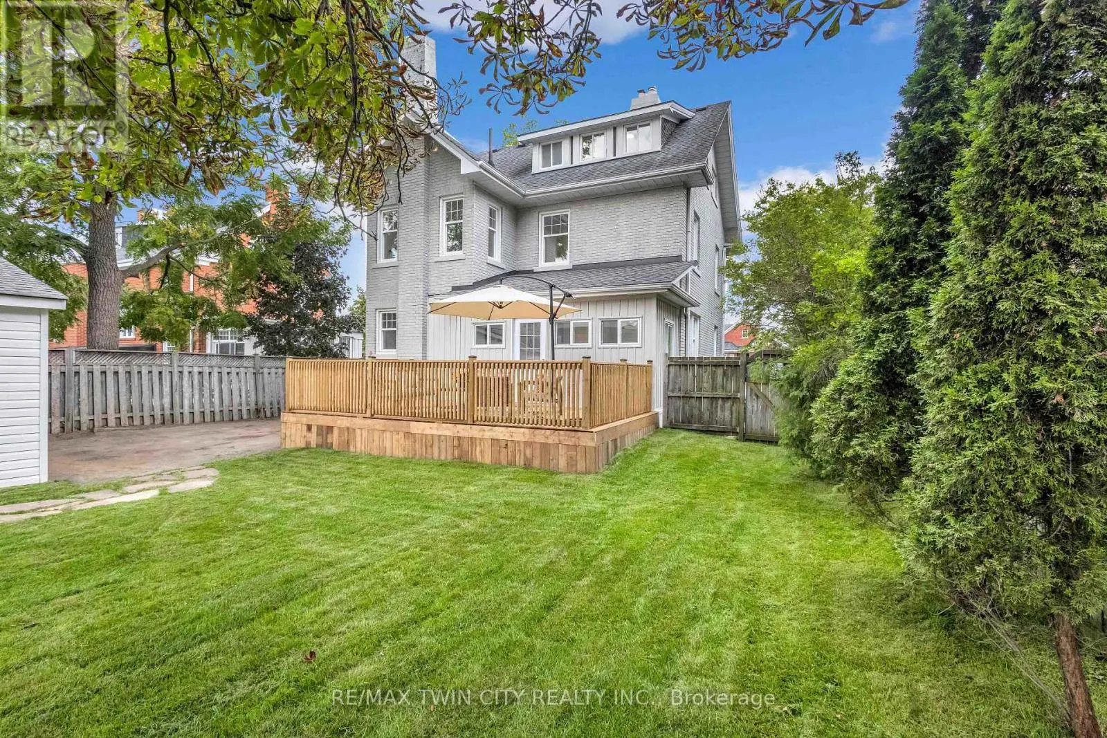 15 HAWARDEN AVENUE