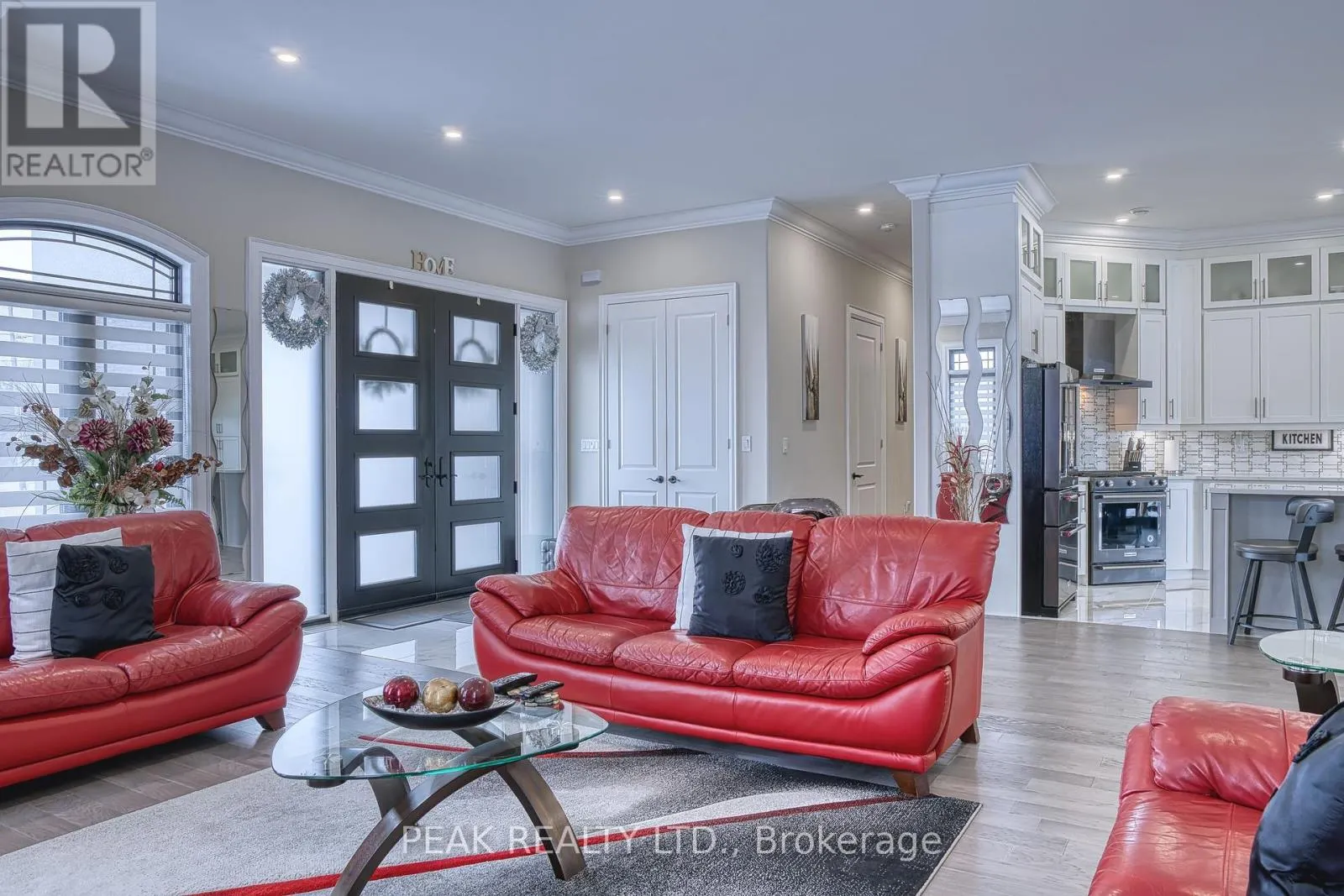 45 WELLINGTON STREET S