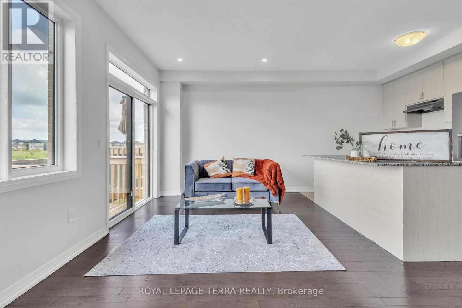 352 BISMARK DRIVE