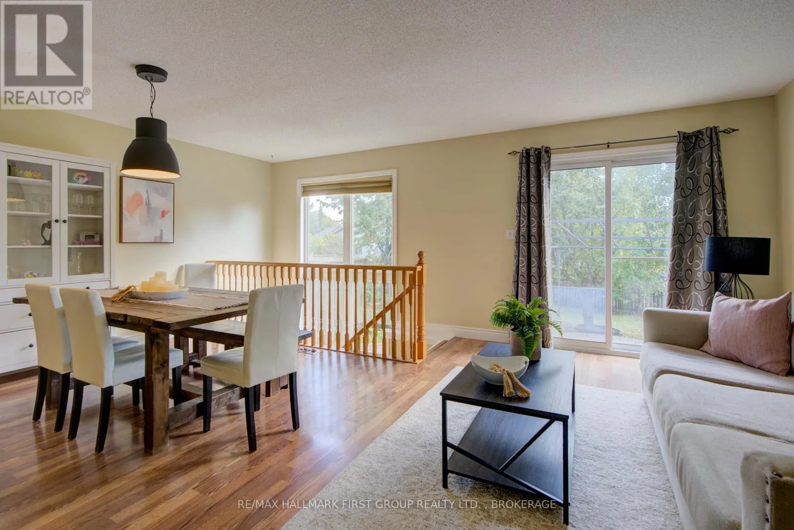 580 HERITAGE COURT