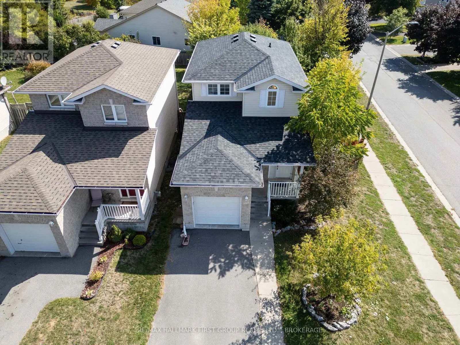 580 HERITAGE COURT