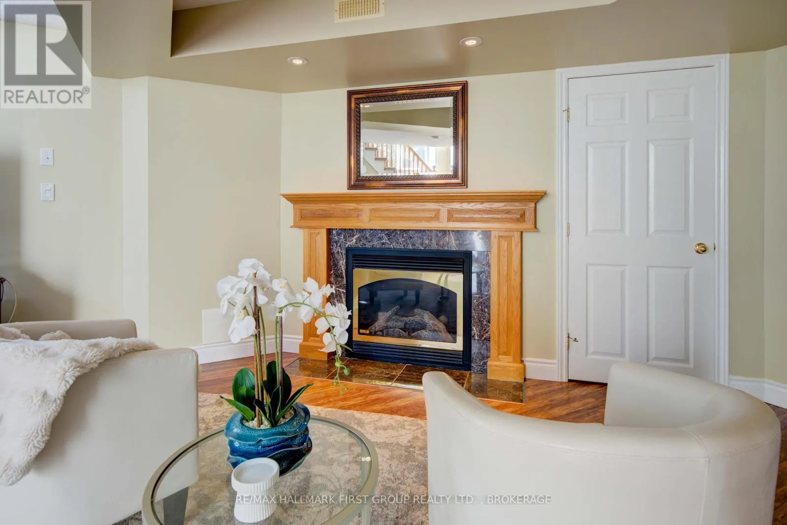 580 HERITAGE COURT