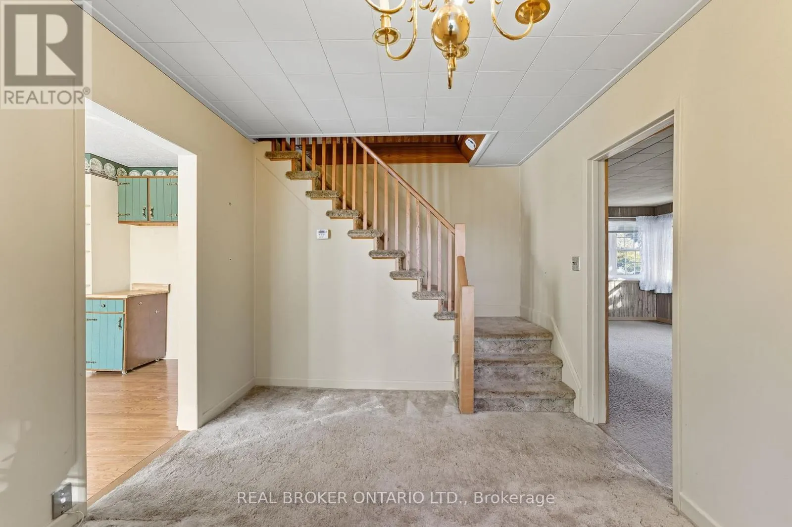 505 MAIN STREET E