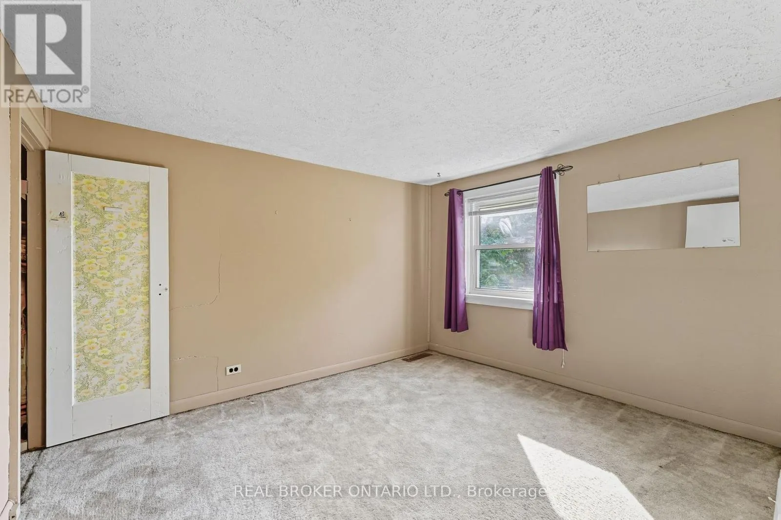 505 MAIN STREET E