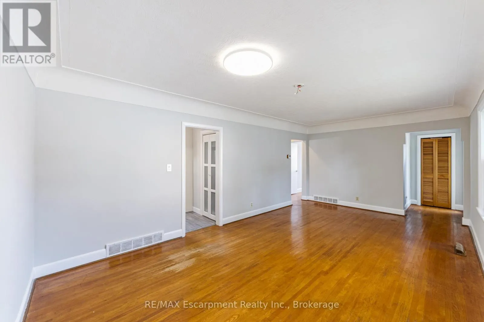 500 ROSSEAU ROAD