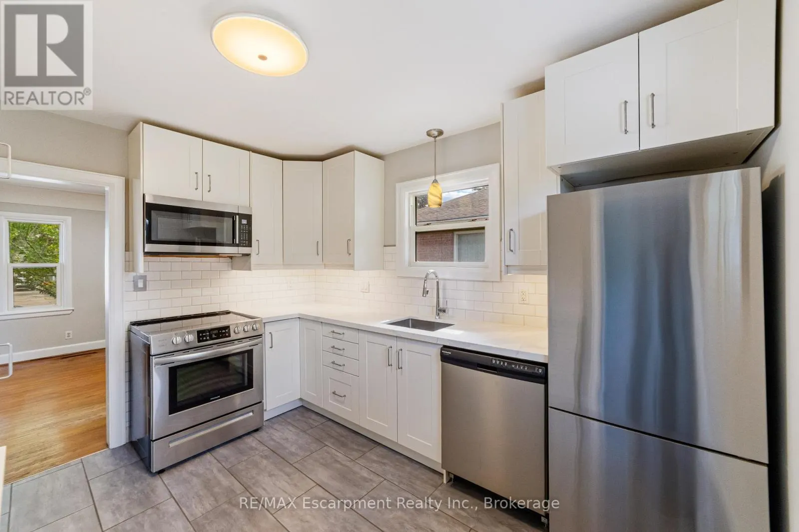 500 ROSSEAU ROAD
