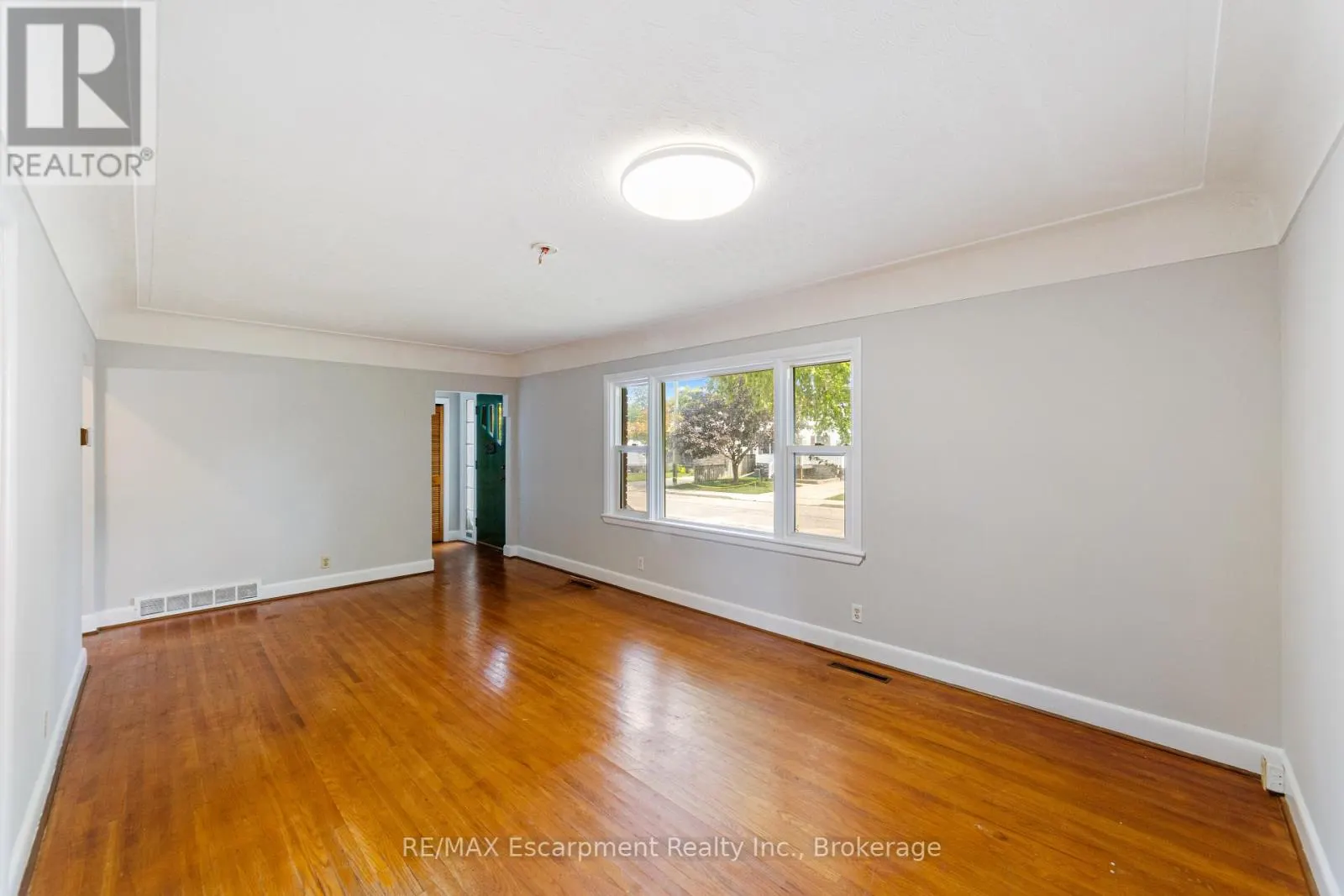500 ROSSEAU ROAD