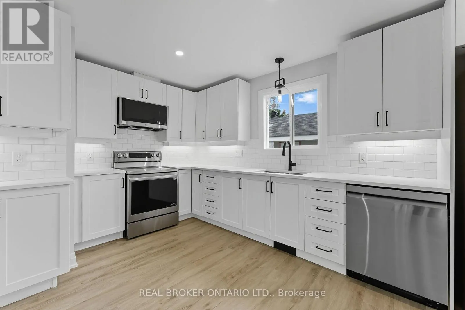 25 ROOSEVELT DRIVE