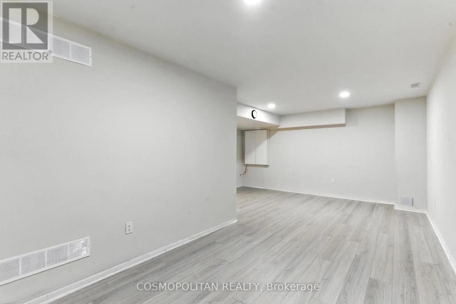 71 B BRADLEY STREET