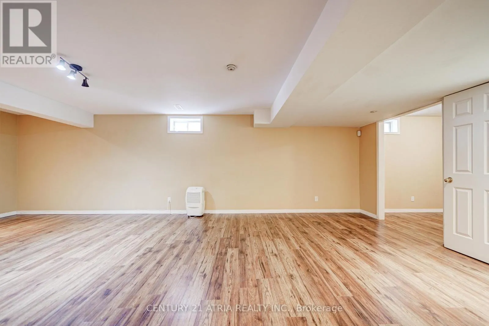 1654 RAVENWOOD DRIVE