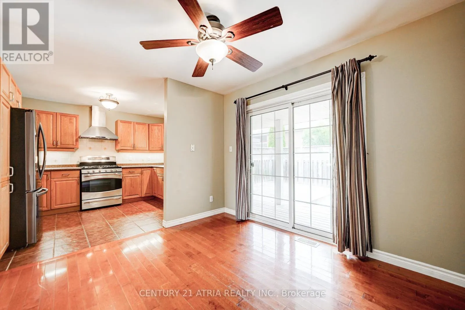 1654 RAVENWOOD DRIVE