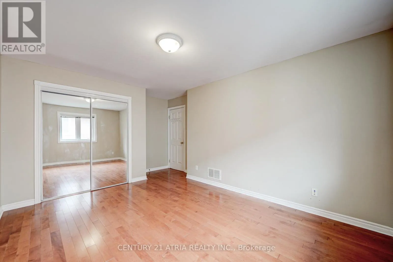 1654 RAVENWOOD DRIVE