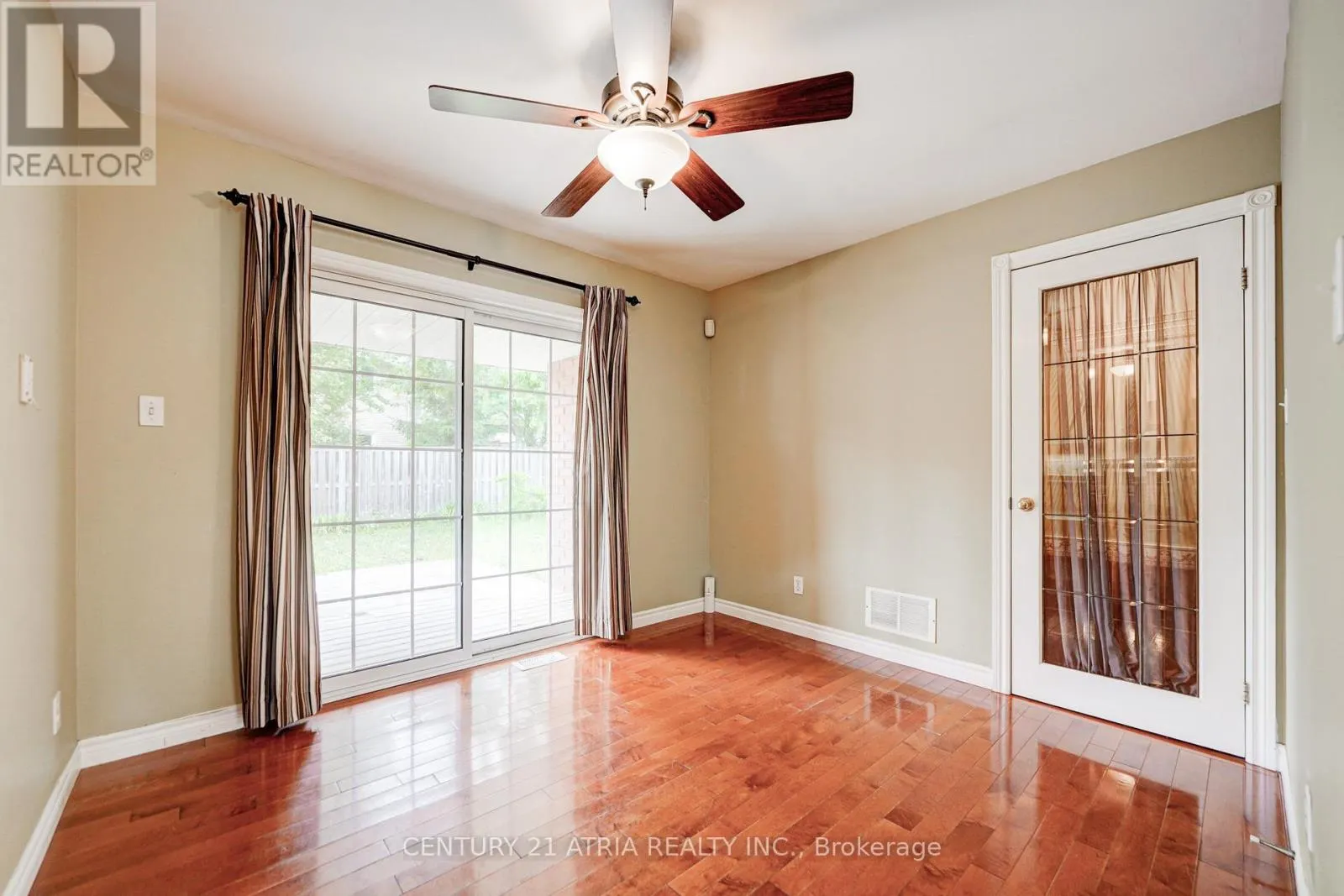 1654 RAVENWOOD DRIVE