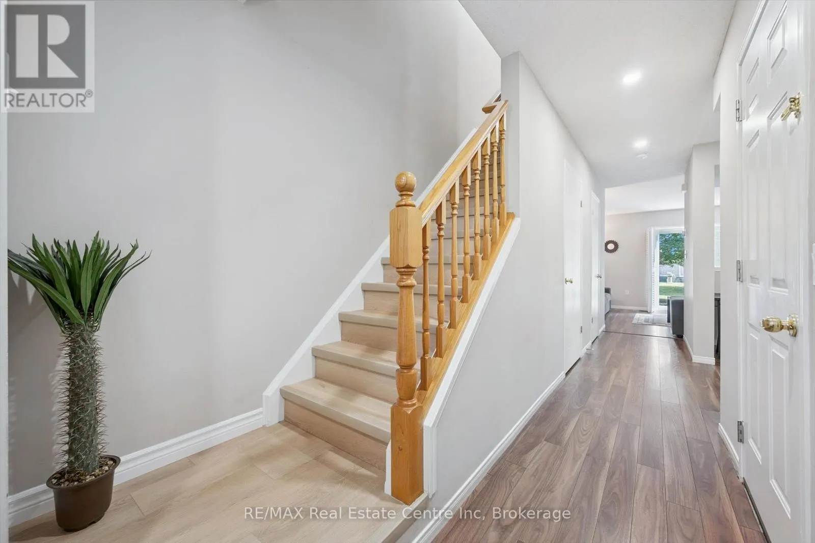 65 ROEHAMPTON CRESCENT