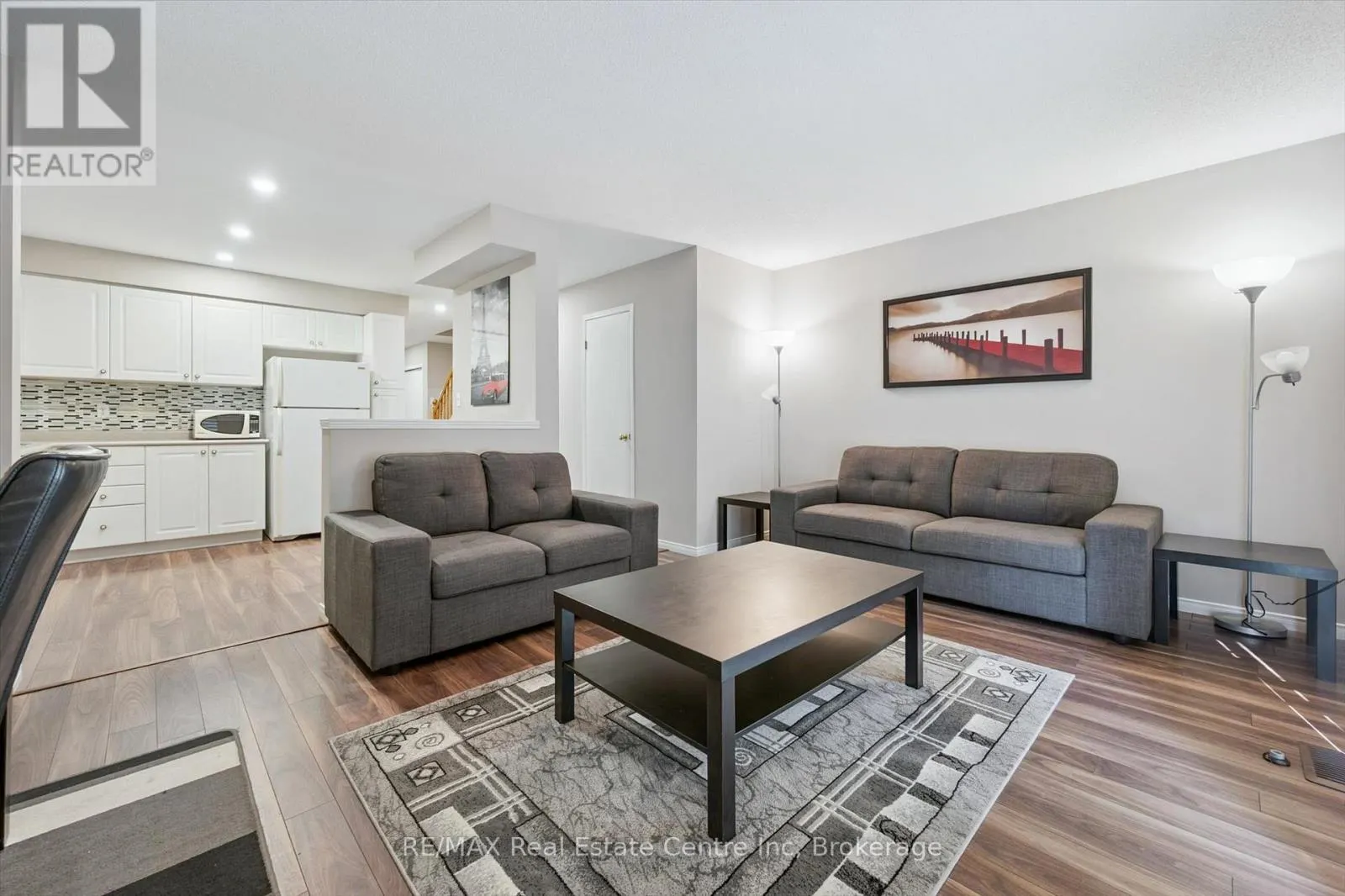 65 ROEHAMPTON CRESCENT