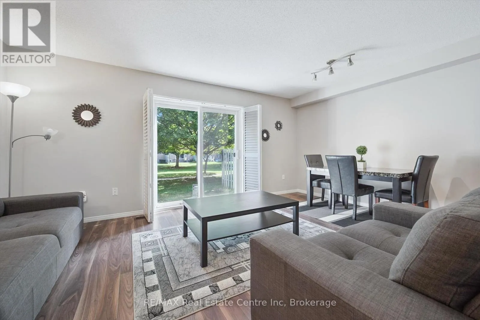 65 ROEHAMPTON CRESCENT