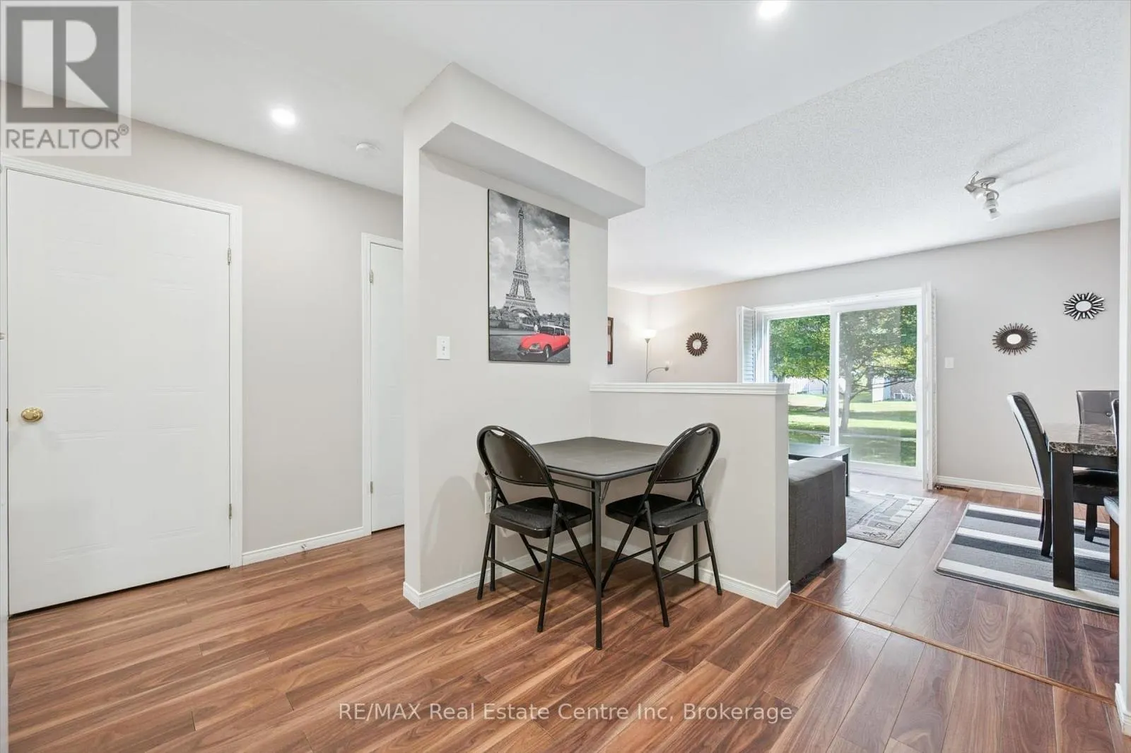 65 ROEHAMPTON CRESCENT