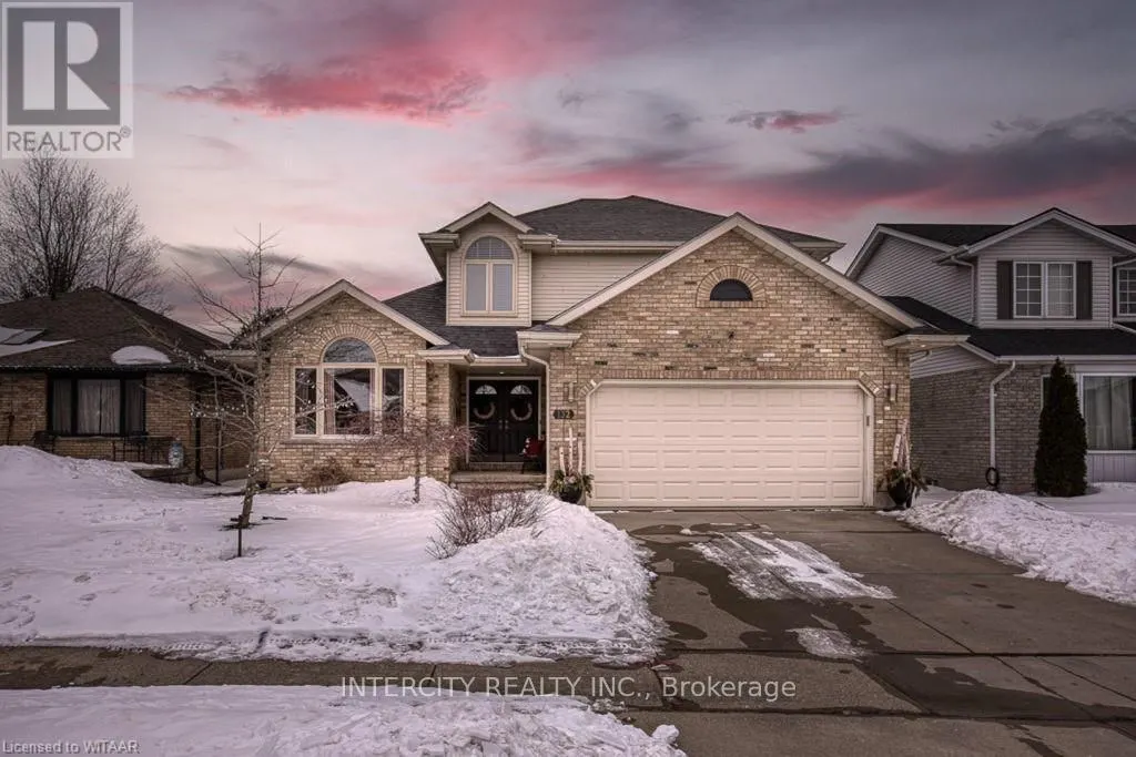 132 JOHN DAVIES DRIVE E