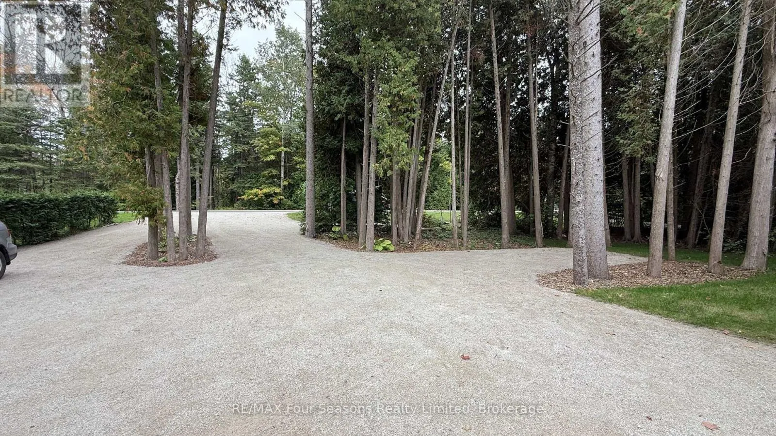 457 HURON ROAD