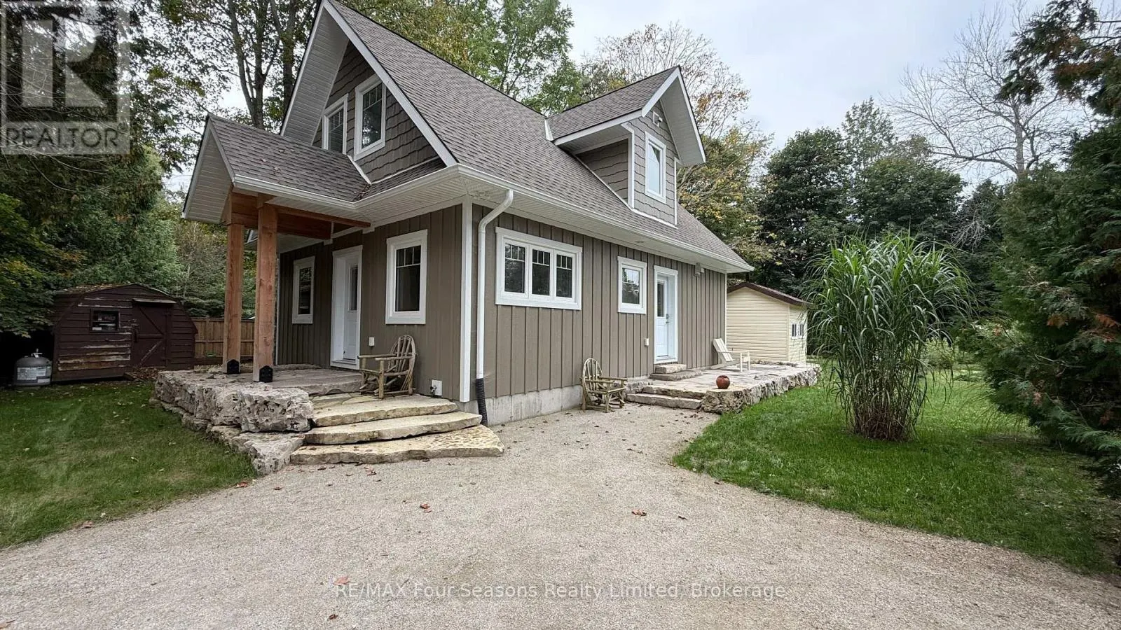 457 HURON ROAD