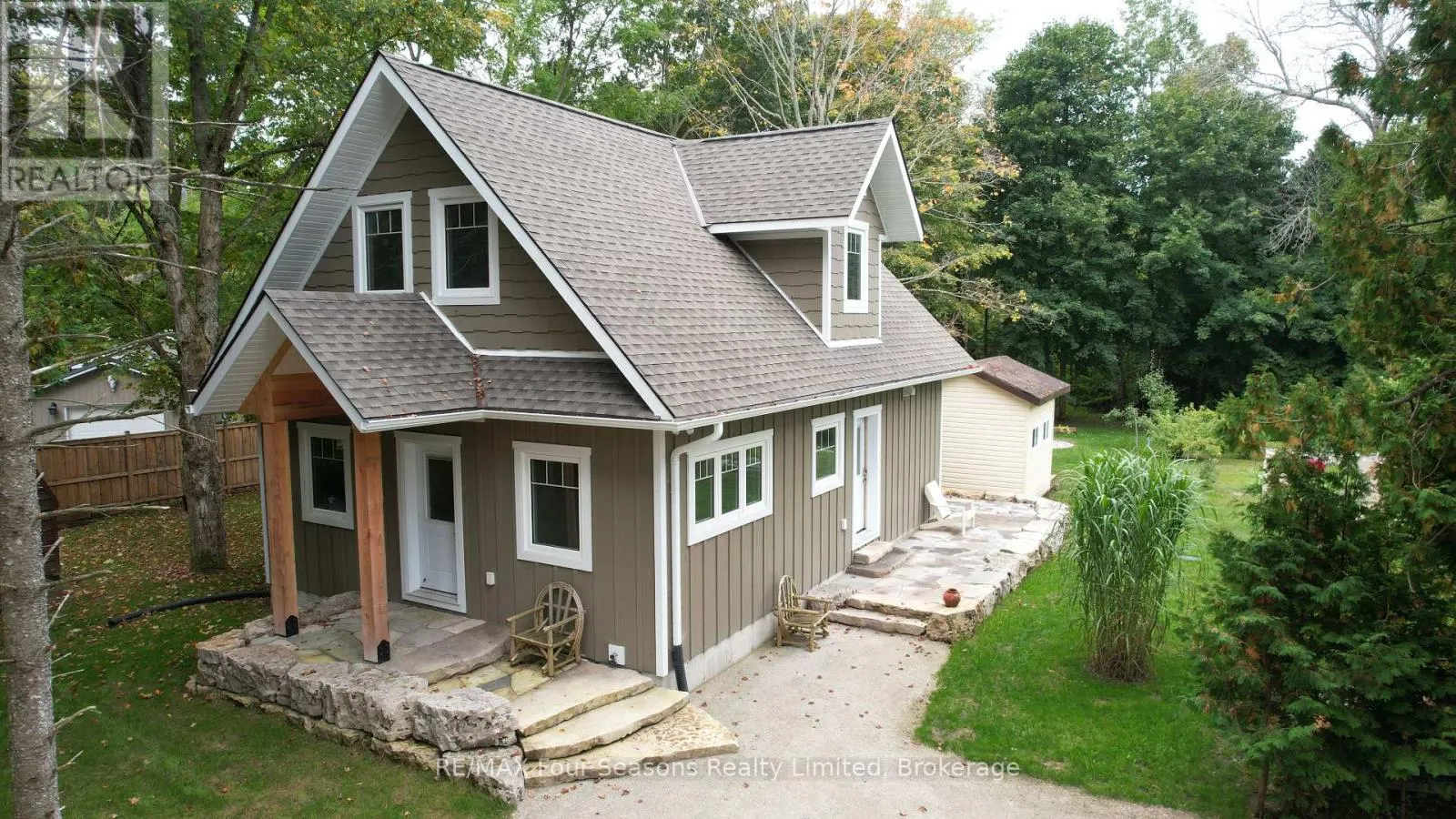 457 HURON ROAD