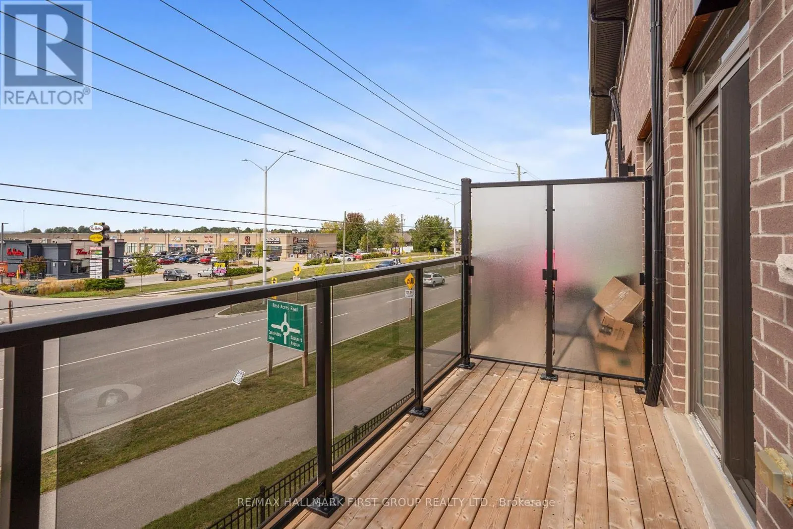 28 - 120 COURT DRIVE