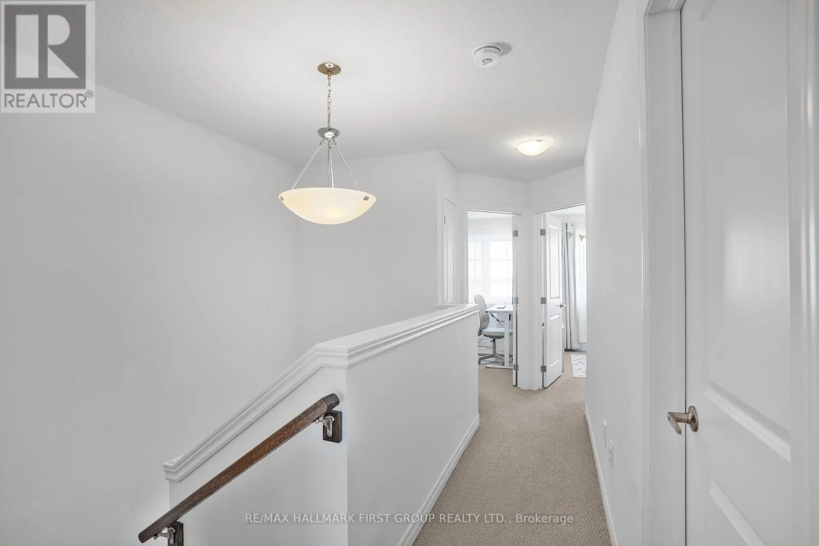 28 - 120 COURT DRIVE