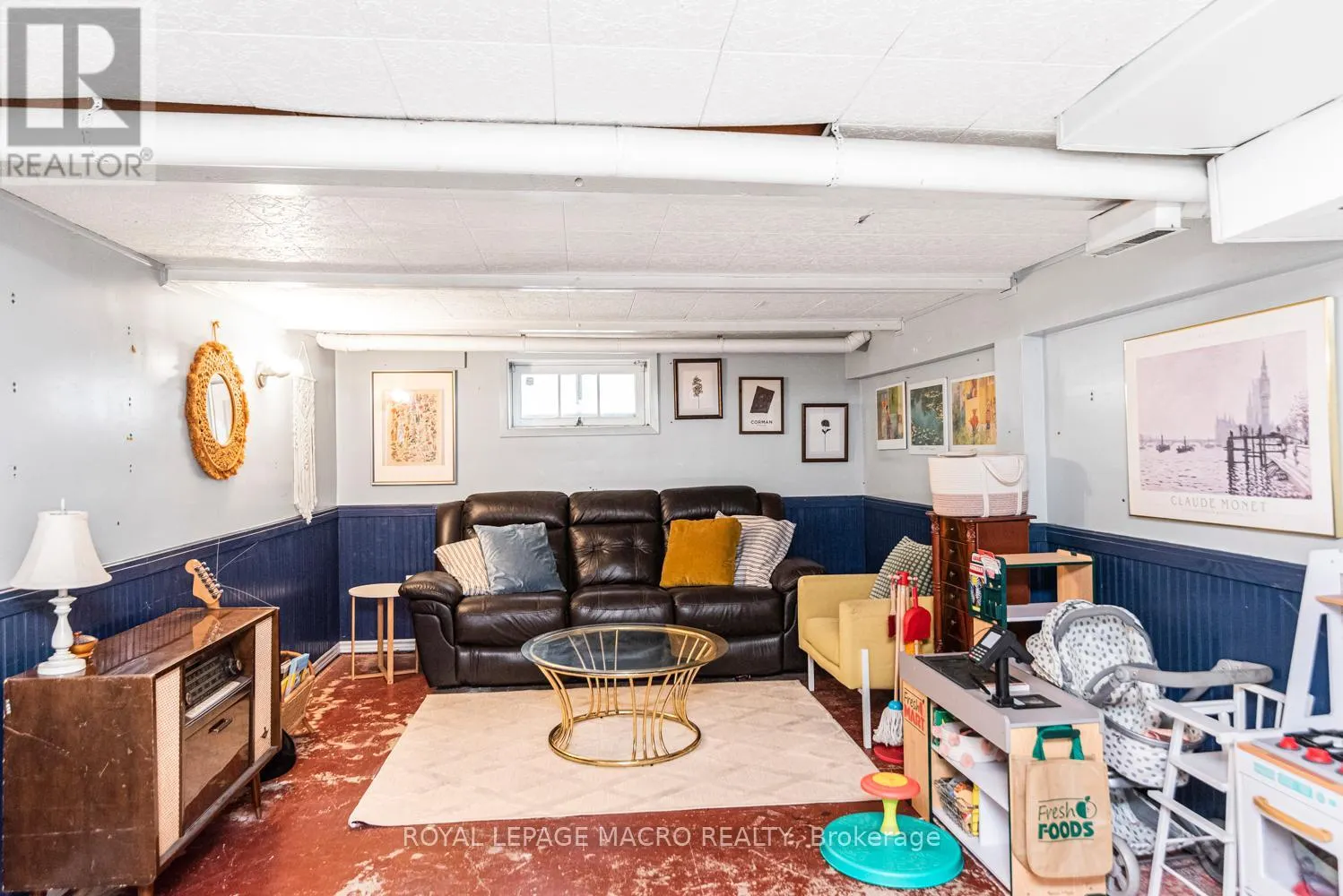 28 LONGFELLOW AVENUE