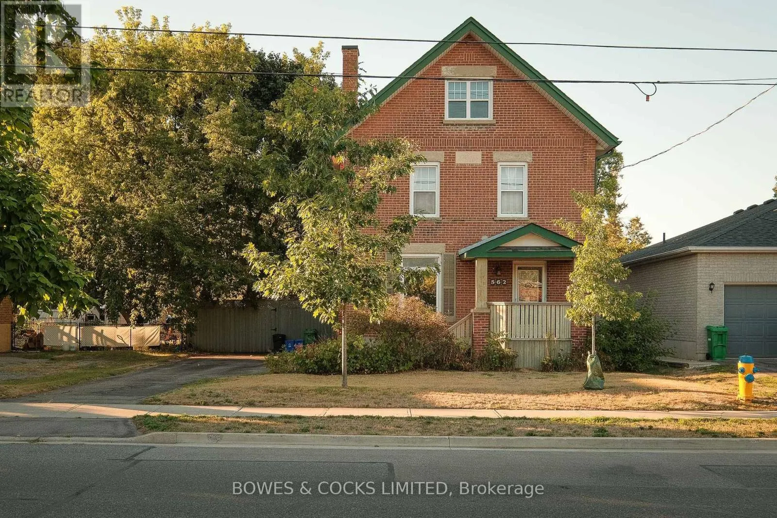562 CAMERON STREET