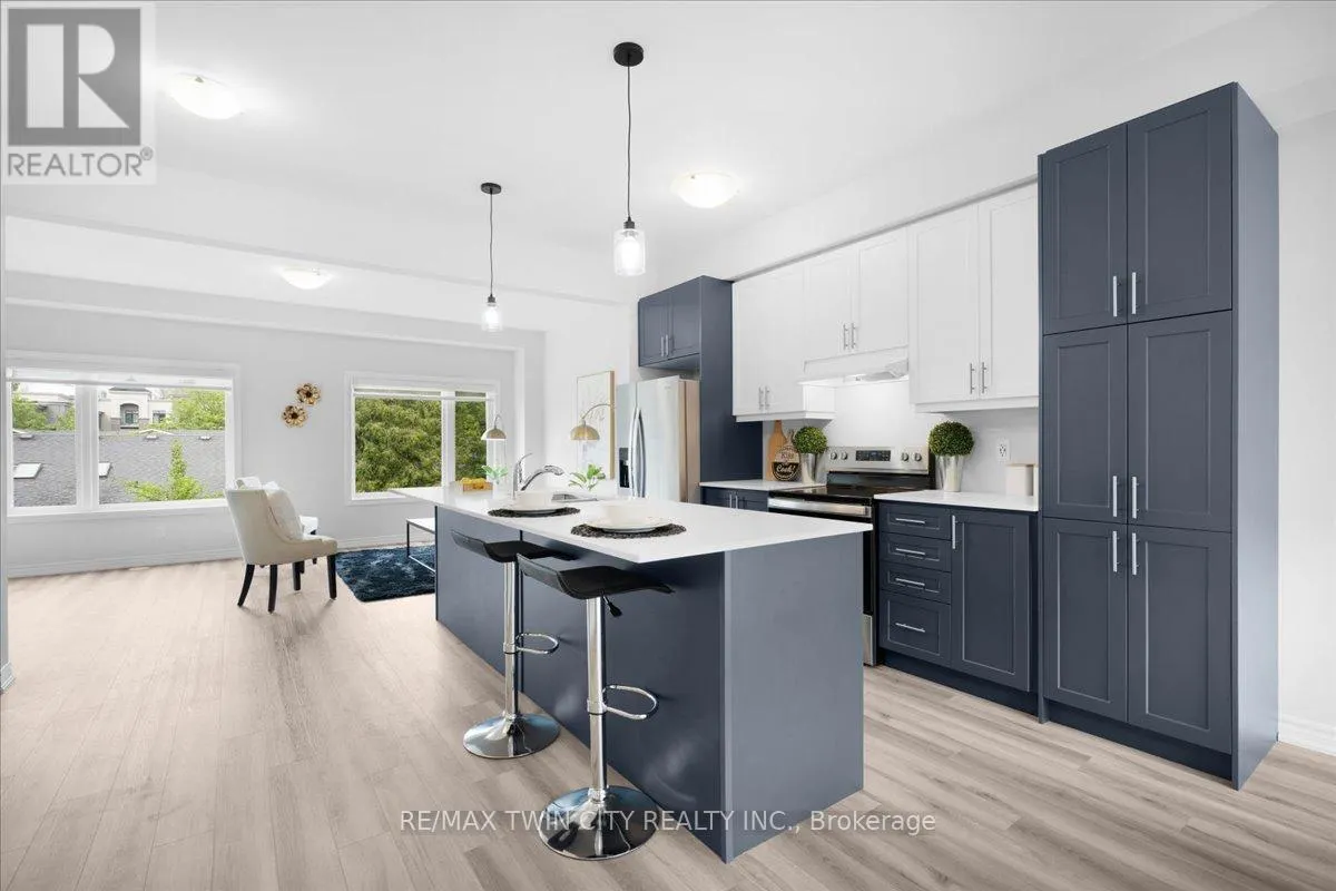 5 - 187 WILSON STREET W